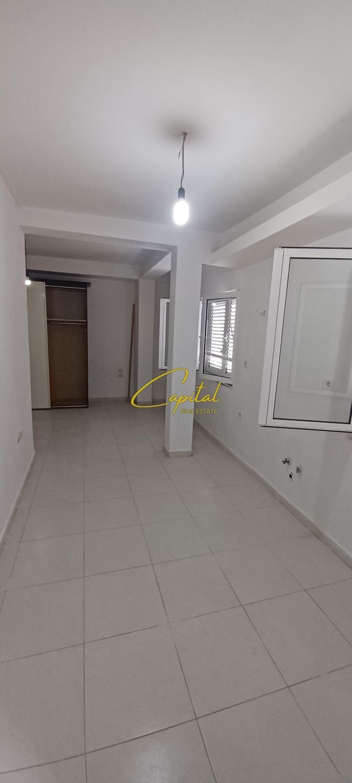 ZYRE ME QIRA 120 M2 XHAMLLIKU 40.000 LEKE