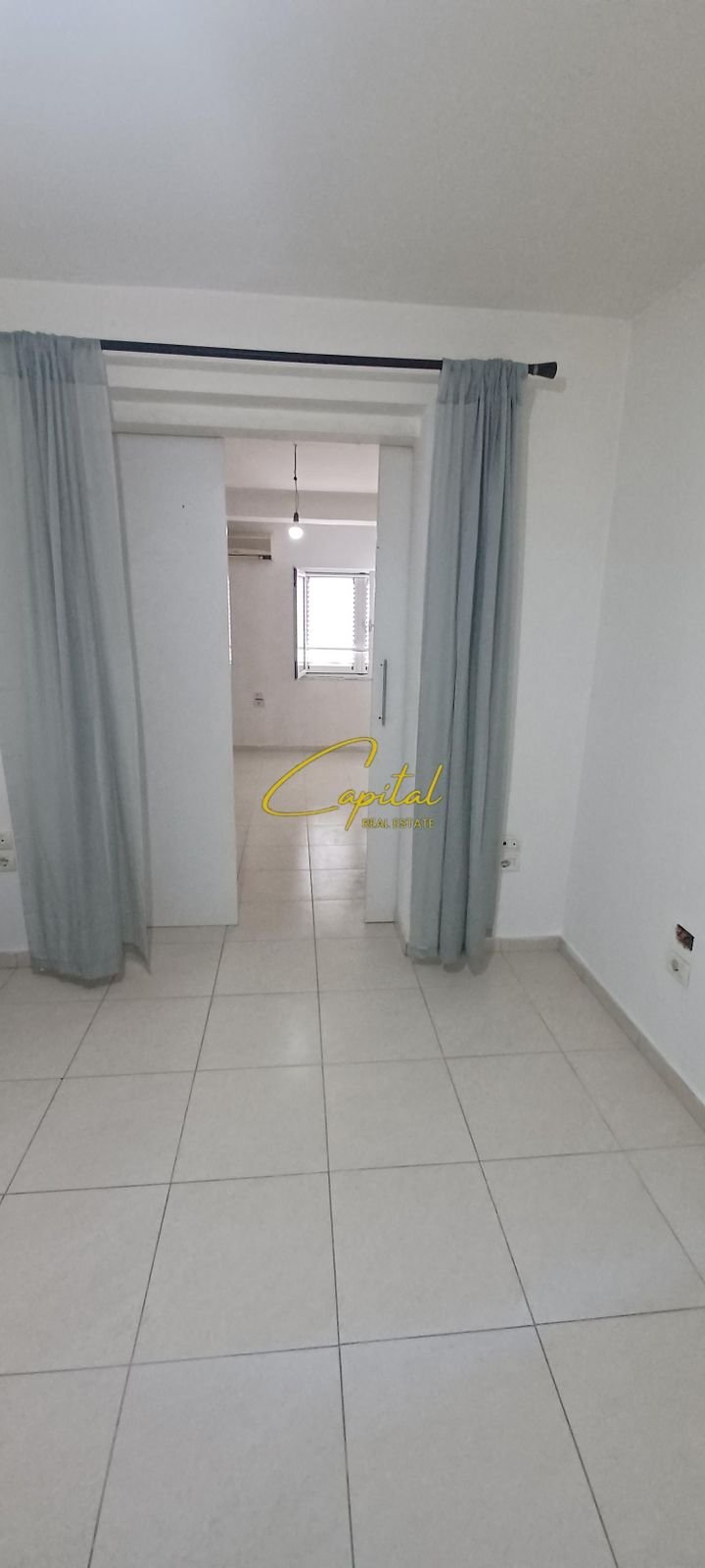 ZYRE ME QIRA 120 M2 XHAMLLIKU 40.000 LEKE