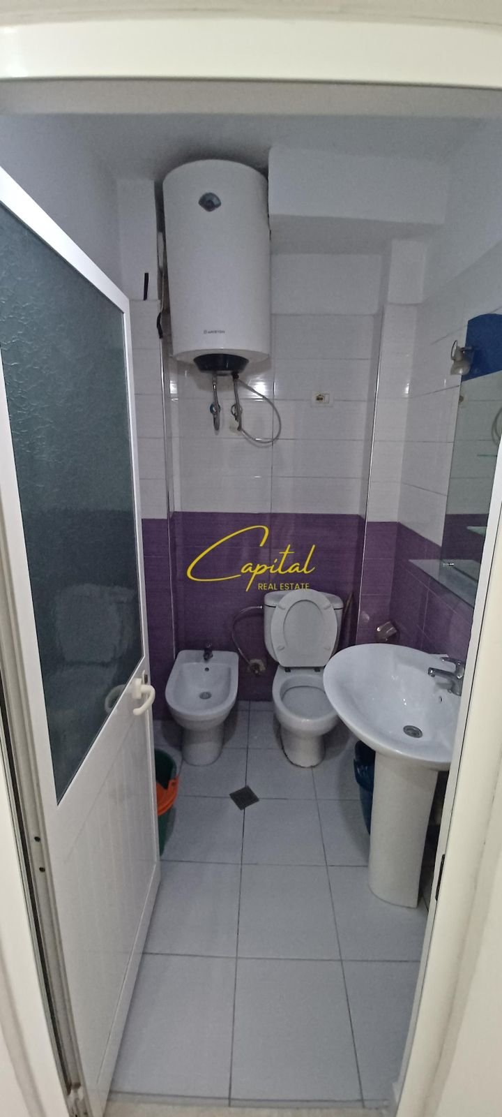 ZYRE ME QIRA 120 M2 XHAMLLIKU 40.000 LEKE