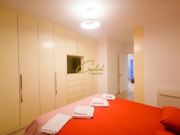 APARTAMENT ME QIRA 2+1 QENDER 900 EURO