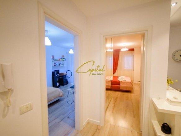APARTAMENT ME QIRA 2+1 QENDER 900 EURO