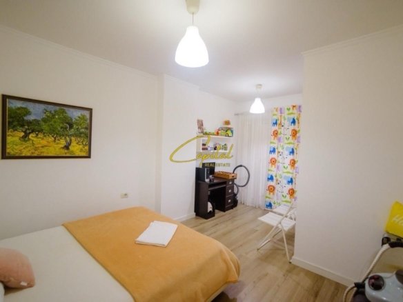 APARTAMENT ME QIRA 2+1 QENDER 900 EURO