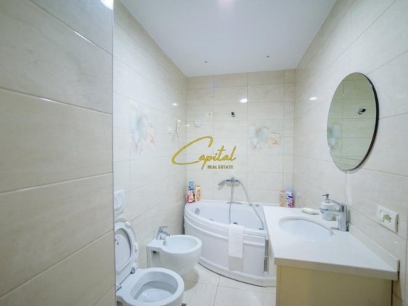 APARTAMENT ME QIRA 2+1 QENDER 900 EURO