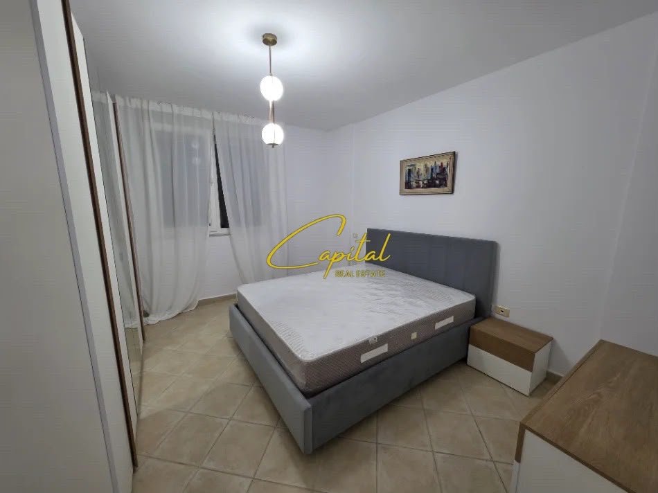 APARTAMENT ME QIRA 1+1 ISH EKSPOZITA 650 EURO