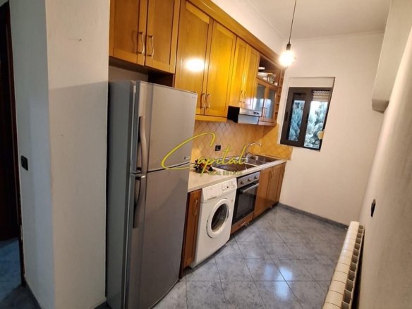 APARTAMENT ME QIRA 2+1 BULEVARDI I RI 47.000 LEKE