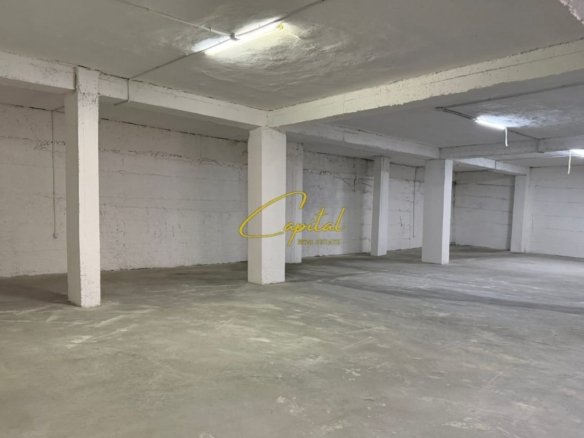 MAGAZINE ME QIRA 500 M2 SHKOZE 200.000 LEKE