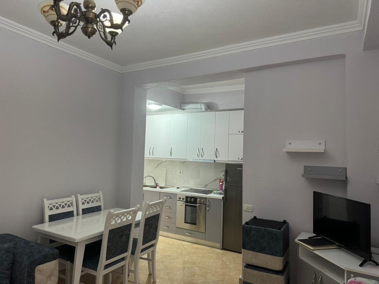APARTAMENT ME QIRA 1+1 PORCELANI 40.000 LEKE