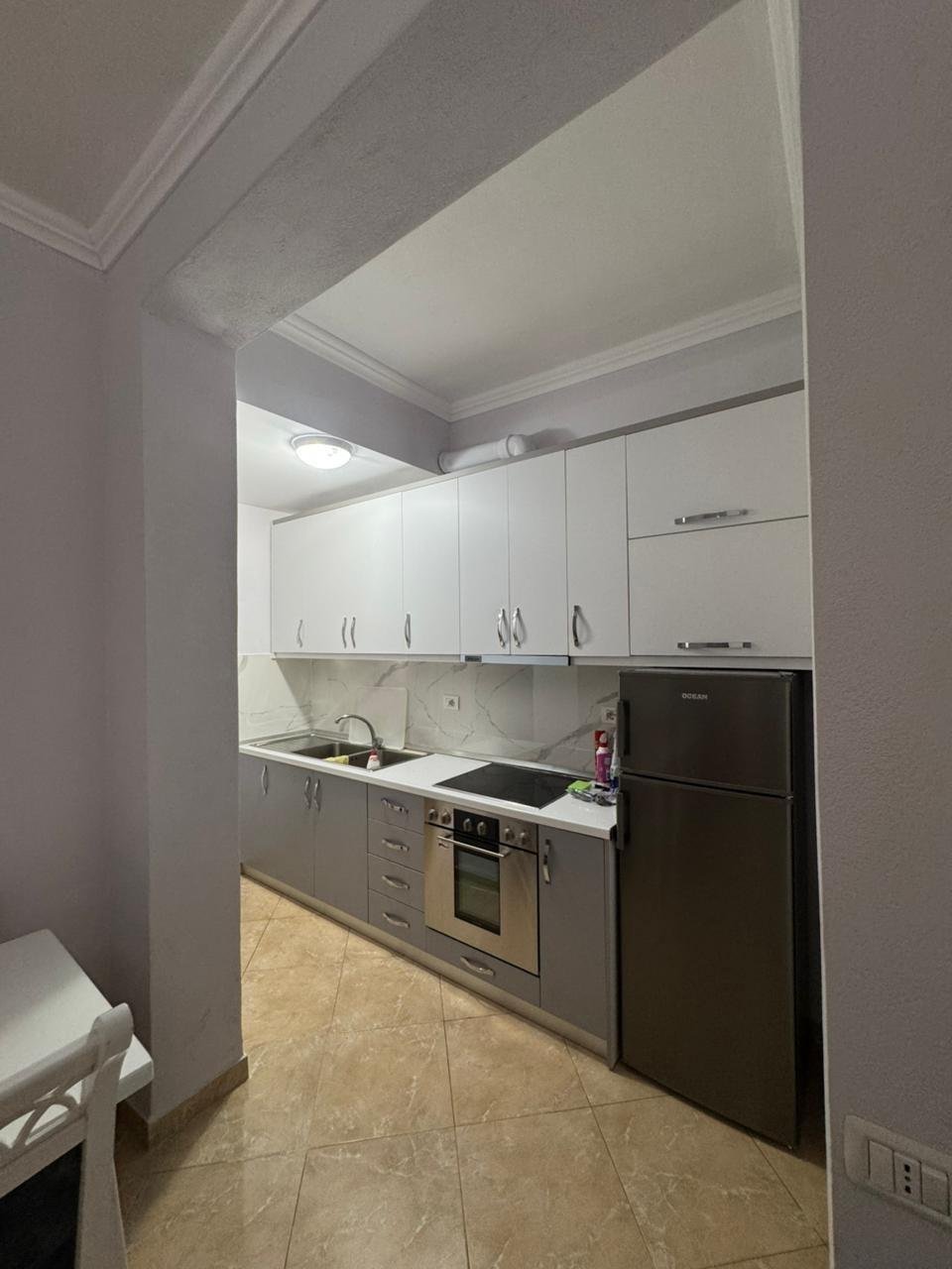 APARTAMENT ME QIRA 1+1 PORCELANI 40.000 LEKE