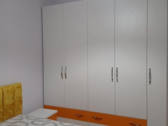 APARTAMENT ME QIRA 2+1 PORCELANI 52.000 LEKE