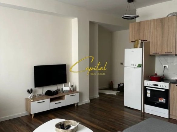 APARTAMENT ME QIRA 1+1 BRRYLI 50.000 LEKE