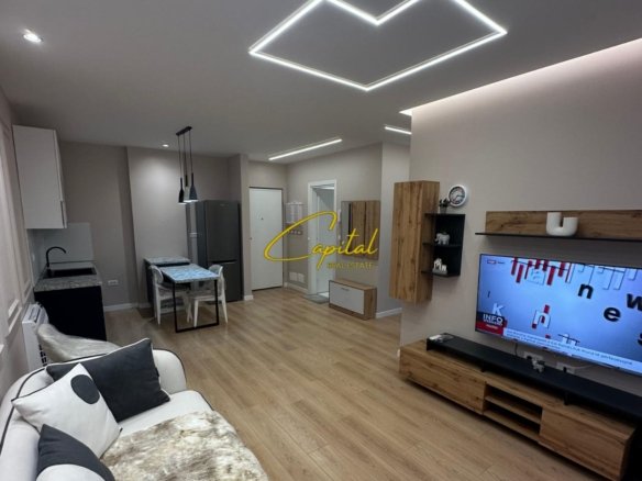 APARTAMENT ME QIRA 1+1 UNIVERS CITY 430 EURO