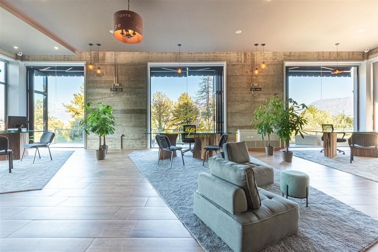 ZYRE ME QIRA 110 M2 KOPSHTI BOTANIK 600 EURO