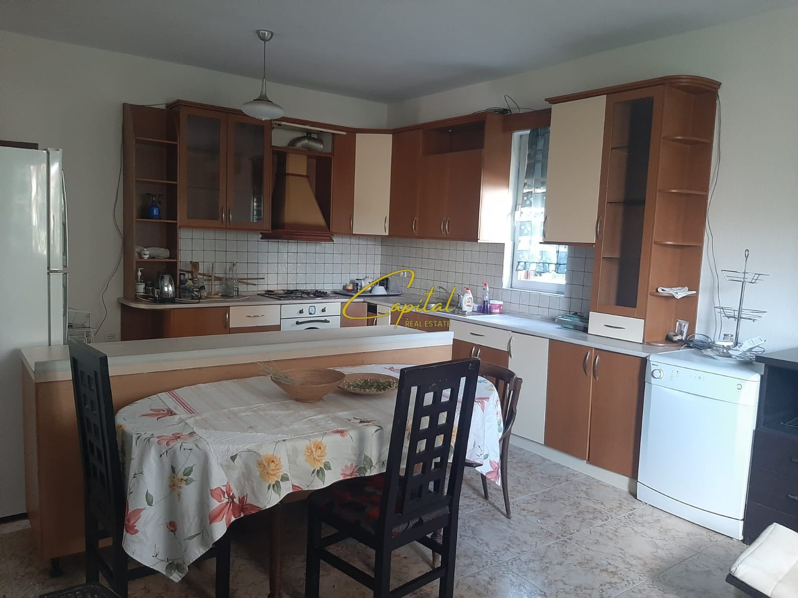 APARTAMENT ME QIRA 2+1 QYTET STUDENTI 50.000 LEKE