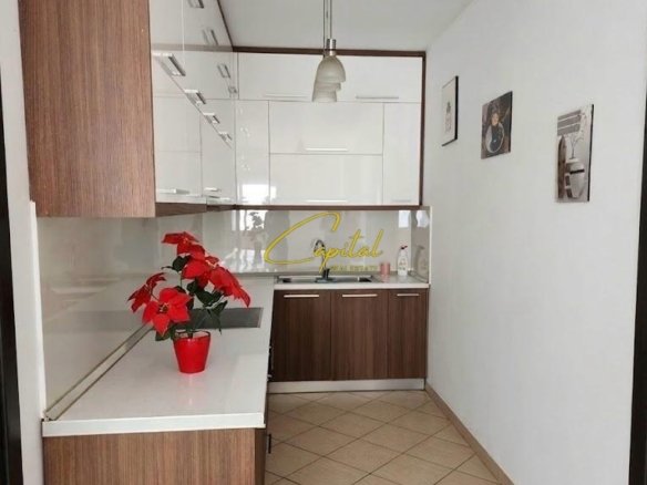 APARTAMENT ME QIRA 2+1 ISH STACIONI TRENIT 55.000 LEKE