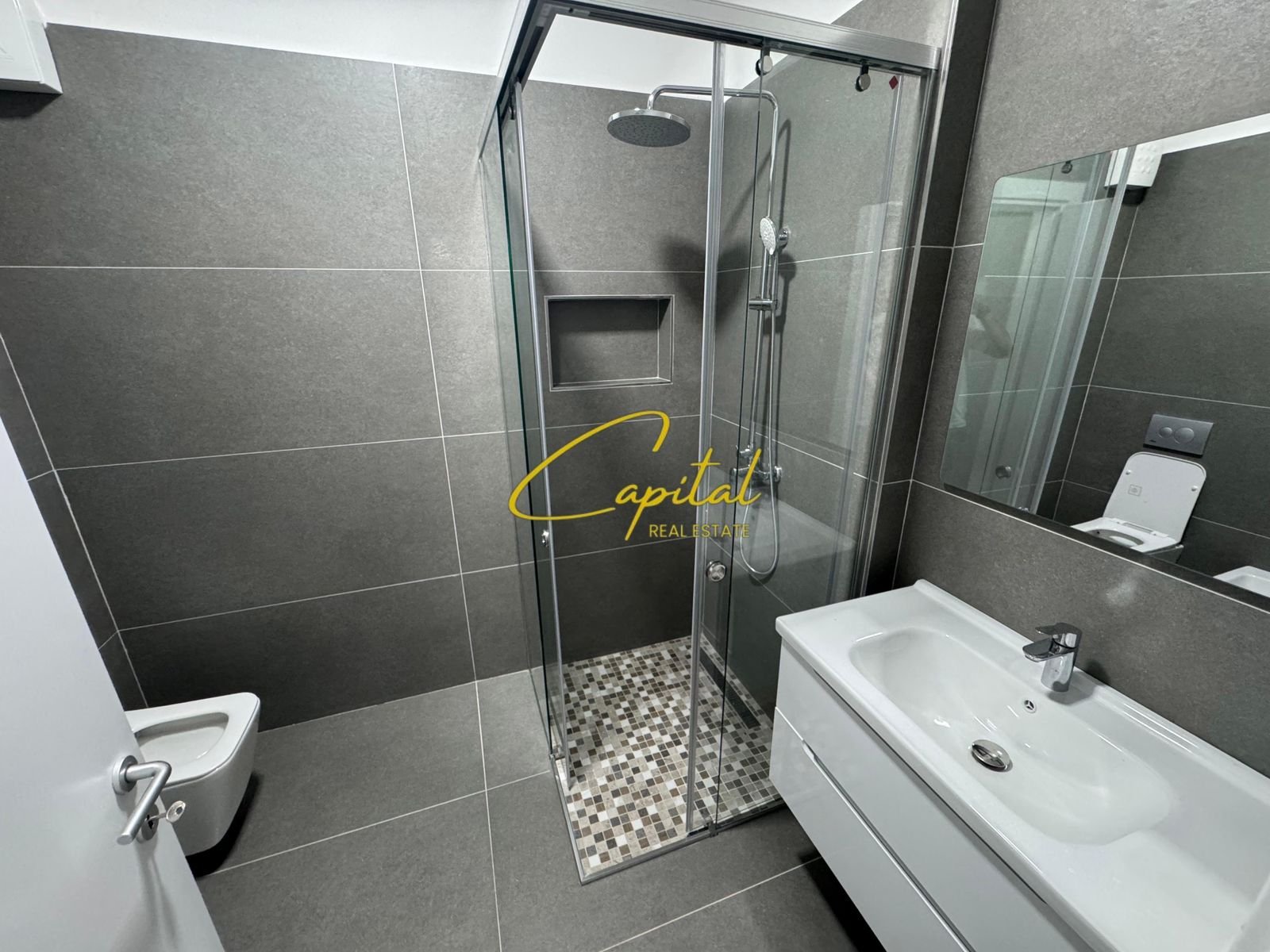 APARTAMENT ME QIRA 1+1 KOMPLEKSI GOLDEN PARK 50.000 LEKE