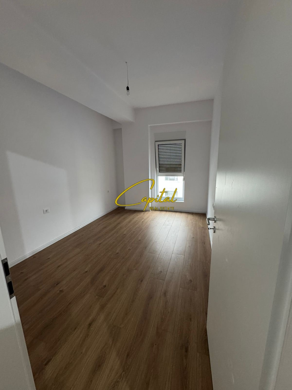 APARTAMENT ME QIRA 1+1 ALI DEMI 30.000 LEKE