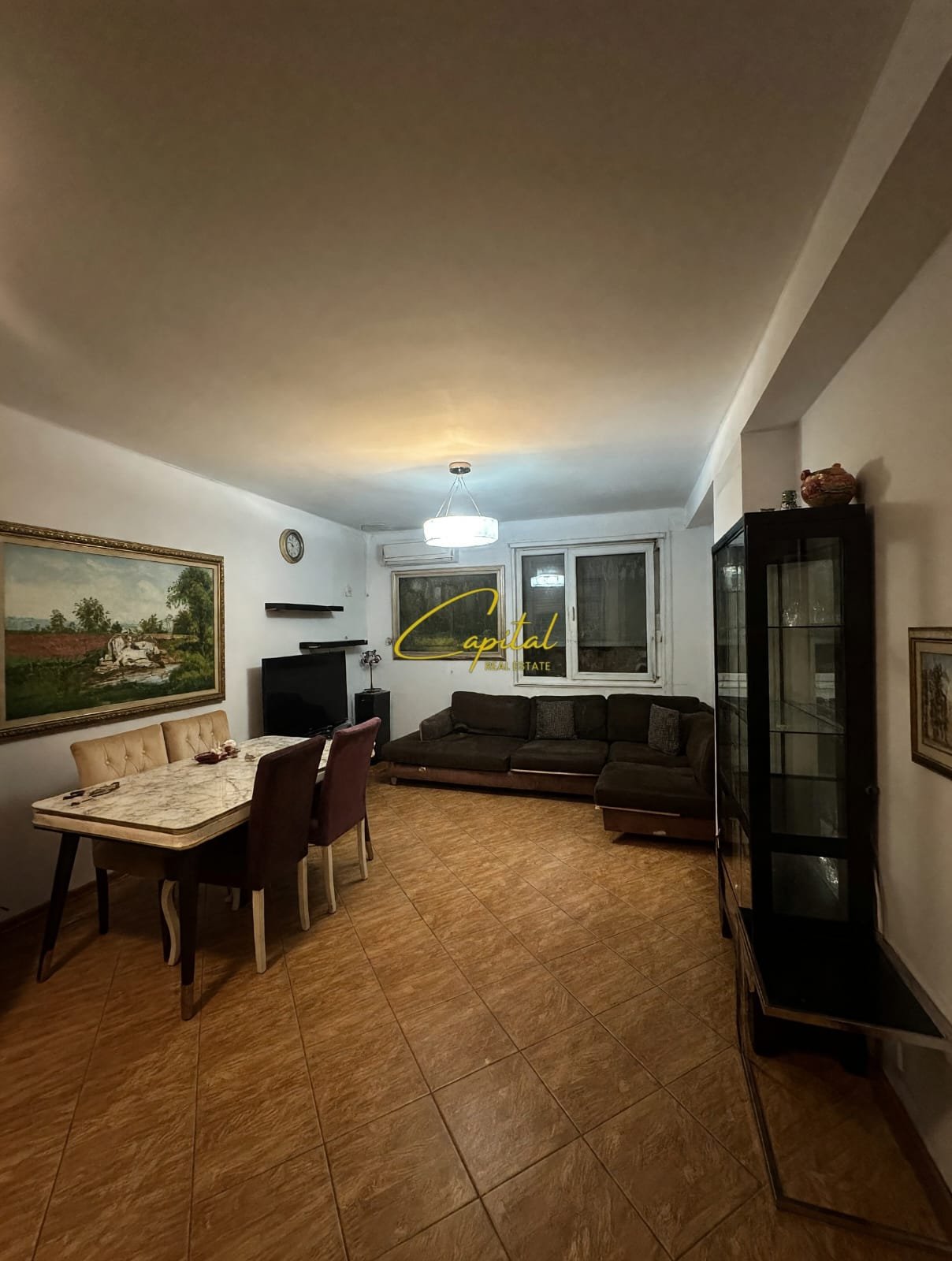 APARTAMENT ME QIRA 2+1 21 DHJETORI 700 EURO