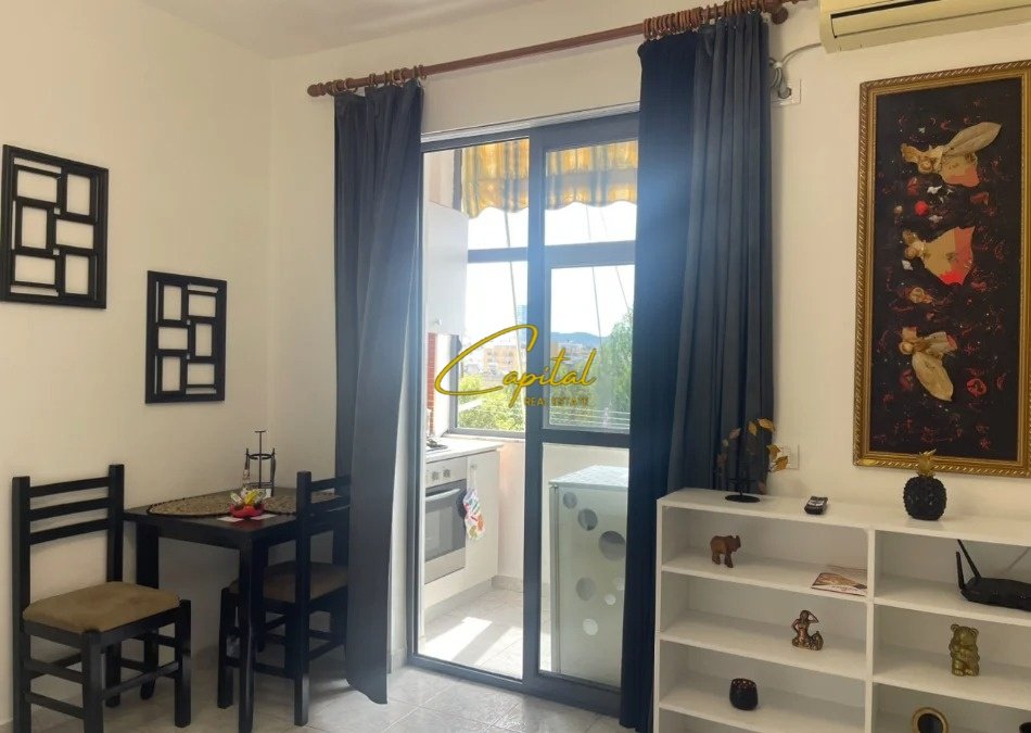 GARSONIERE ME QIRA 38 M2 ISH RESTORANT DURRESI 39.000 LEKE