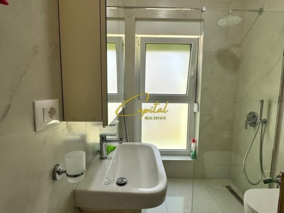 APARTAMENT ME QIRA 1+1 ALI DEMI 40.000 LEKE