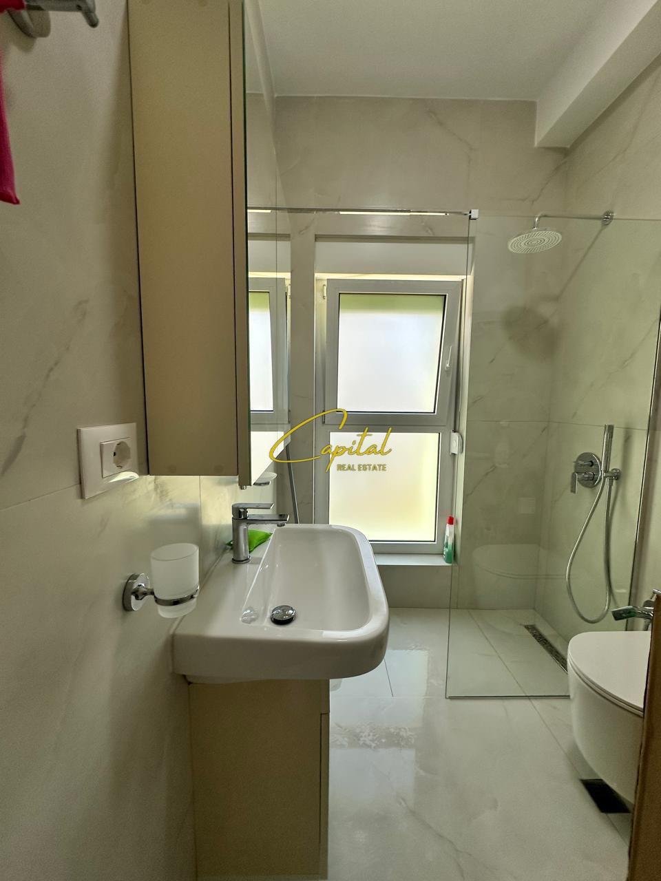 APARTAMENT ME QIRA 1+1 ALI DEMI 40.000 LEKE