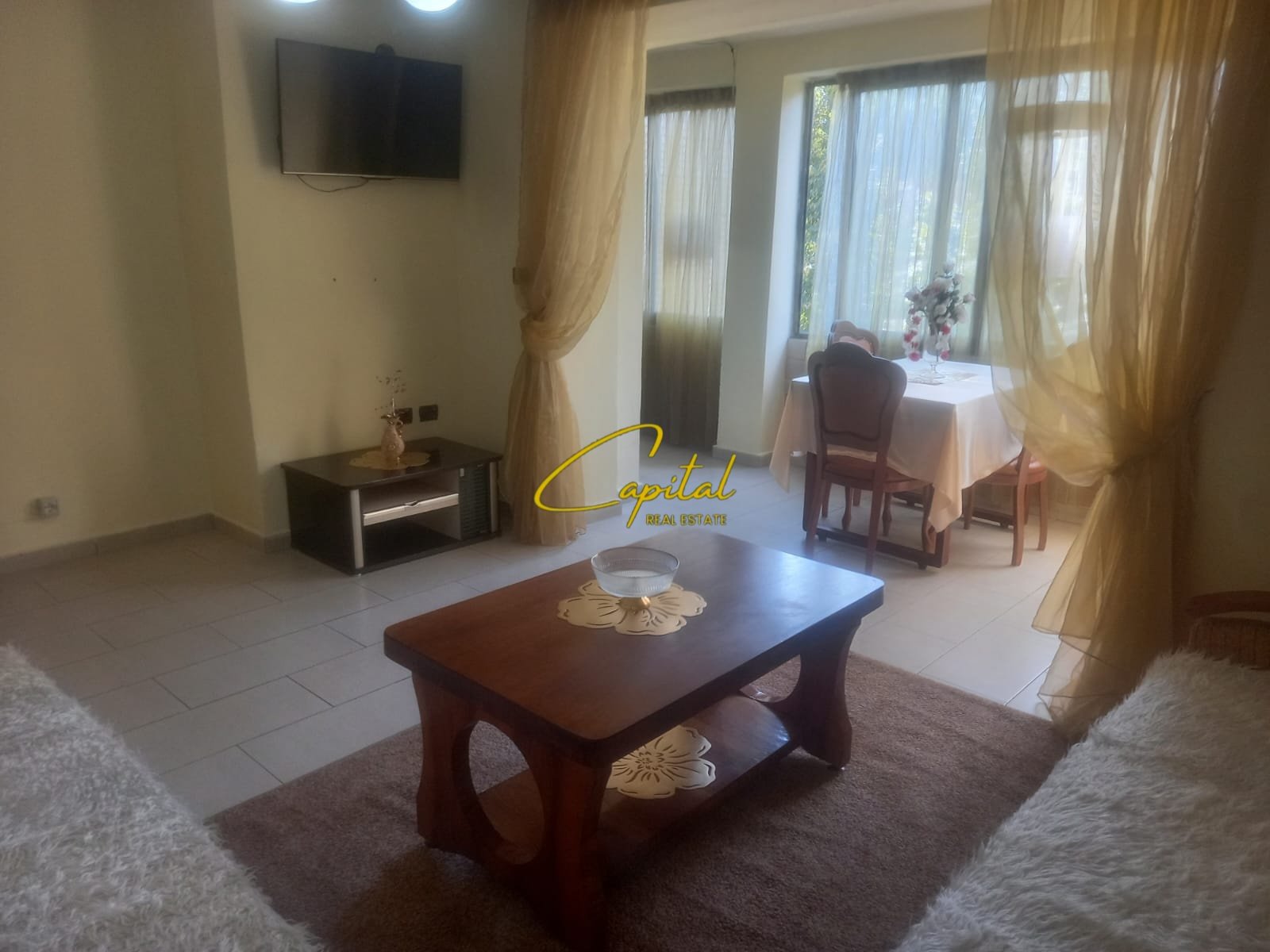 APARTAMENT ME QIRA 2+1 21 DHJETORI 600 EURO