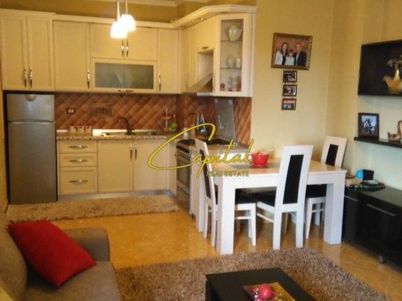 SHITET APARTAMENT 1+1 RRUGA KONGRESI I MANSTIRIT 129.000 EURO