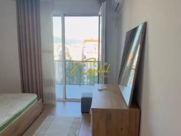 APARTAMENT ME QIRA 1+1 YZBERISHT 45.000 LEKE