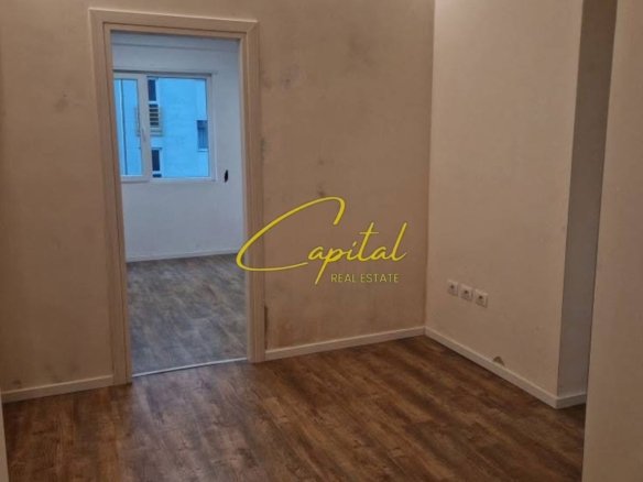 AMBIENT BIZNESI ME QIRA 75 M2 ZOGU I ZI 65.000 LEKE
