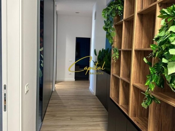 ZYRE ME QIRA 215 M2 ASTIR 1.700 EURO