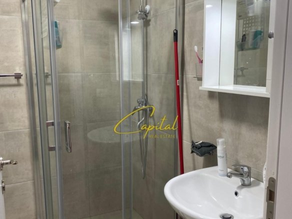 APARTAMENT ME QIRA 1+1 XHAMLLIKU 45.000 LEKE