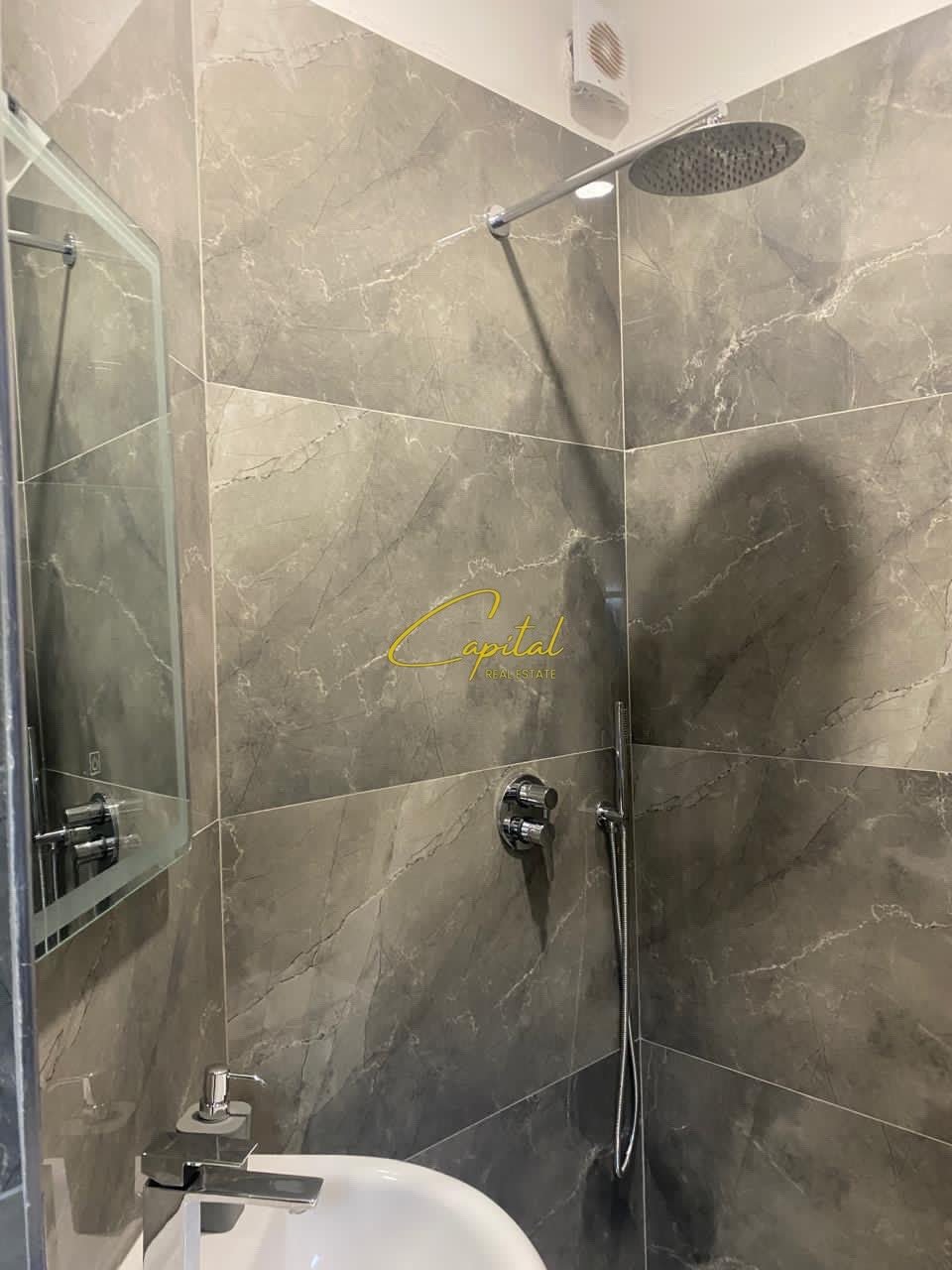 GARSONIERE ME QIRA 35 M2 RRUGA E KAVAJES 450 EURO