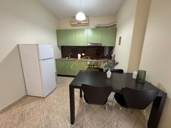 APARTAMENT ME QIRA 1+1 ISH TREGU ELEKTRIK 50.000 LEKE
