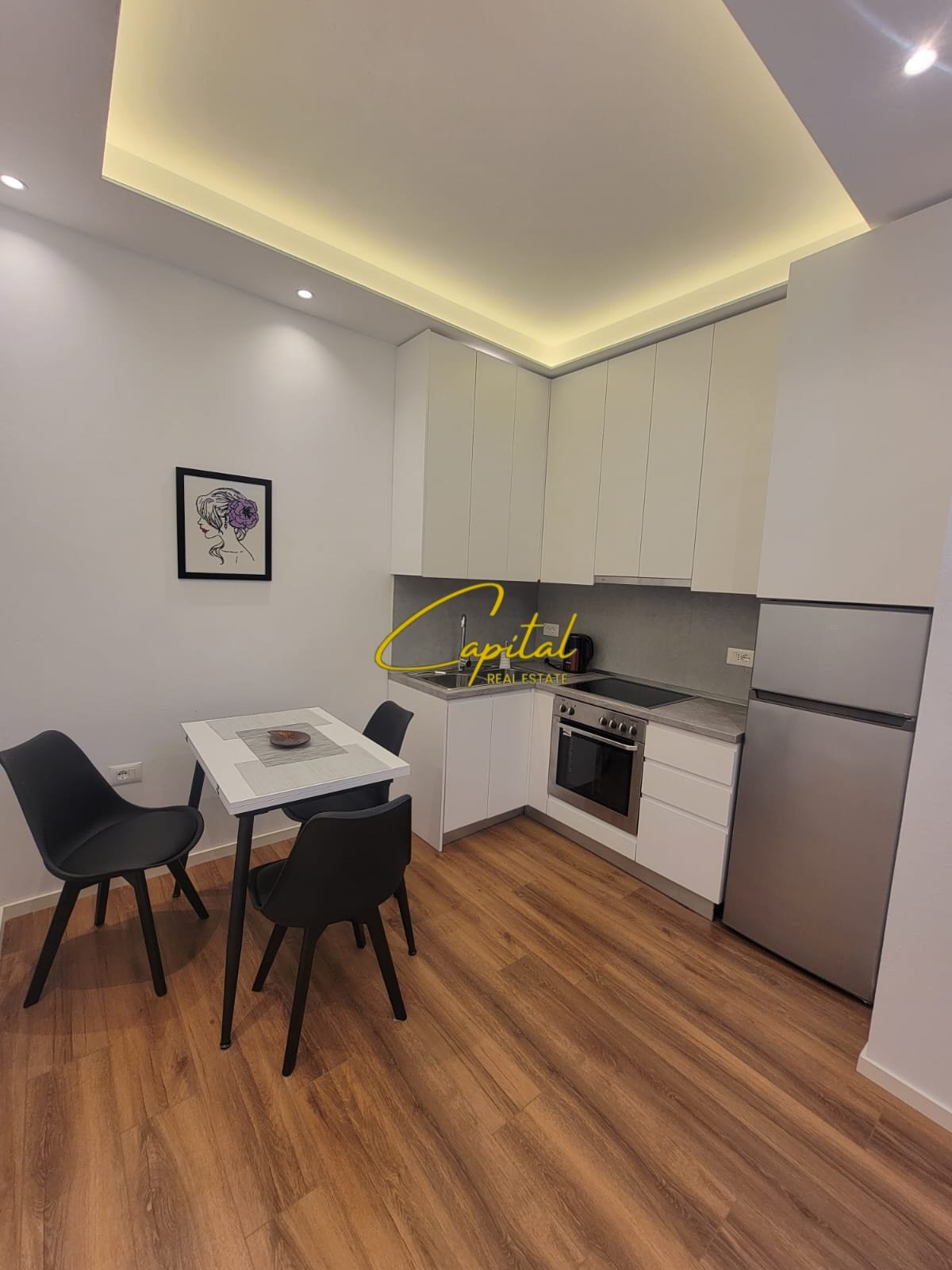 APARTAMENT ME QIRA 1+1 RRUGA E DURRESIT 55.000 LEKE