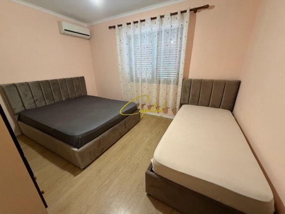 APARTAMENT ME QIRA 1+1 TREGU ELEKTRIK I RI 60.000 LEKE