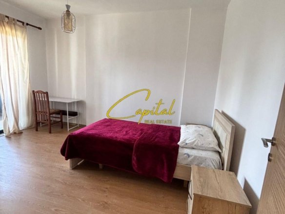 APARTAMENT ME QIRA 3+1 5 MAJI 50.000 LEKE