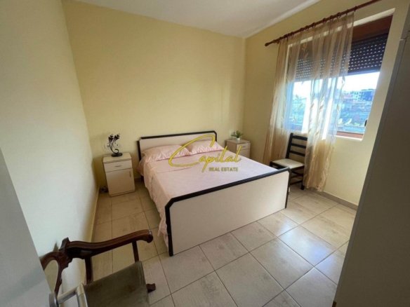 APARTAMENT ME QIRA 1+1 21 DHJETORI 50.000 LEKE
