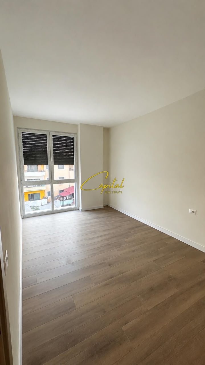 AMBIENT BIZNESI ME QIRA 70 M2 RRUGA JORDAN MISJA 45.000 LEKE