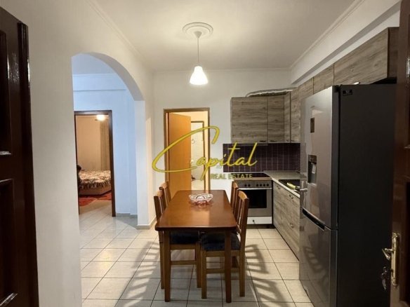 APARTAMENT ME QIRA 1+1 YZBERISHT 35.000 LEKE