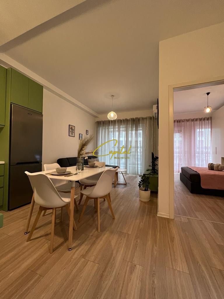 APARTAMENT ME QIRA 1+1 KOMPLEKSI KONTAKT 650 EURO
