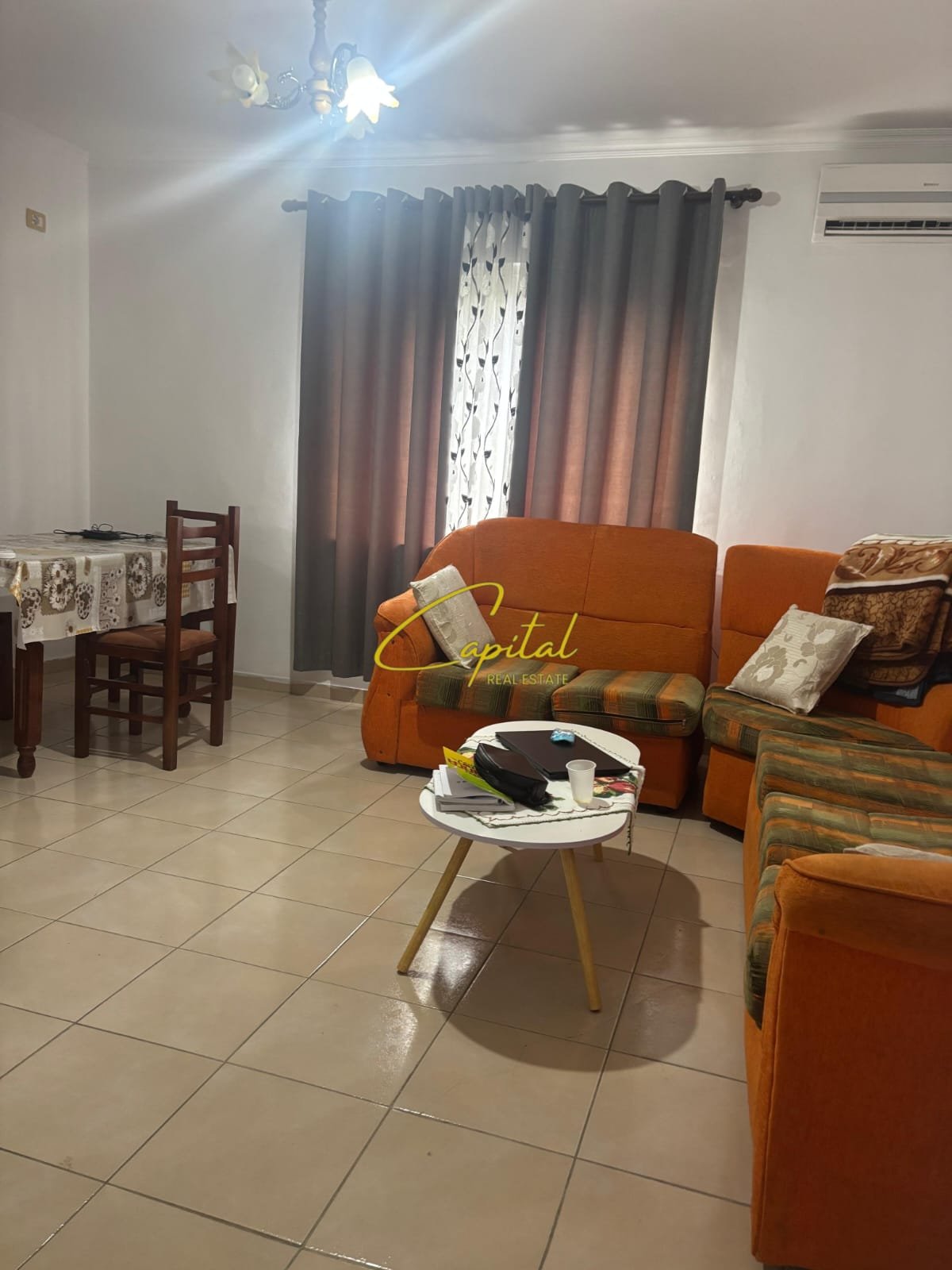 APARTAMENT ME QIRA 2+1 KINOSTUDIO 35.000 LEKE