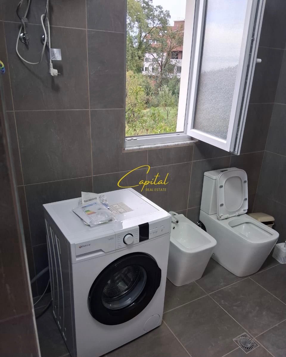 APARTAMENT ME QIRA 3+1 RRUGA E ELBASANIT 55.000 LEKE