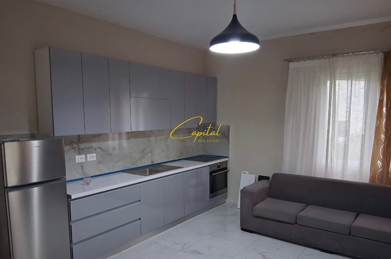APARTAMENT ME QIRA 3+1 RRUGA E ELBASANIT 55.000 LEKE