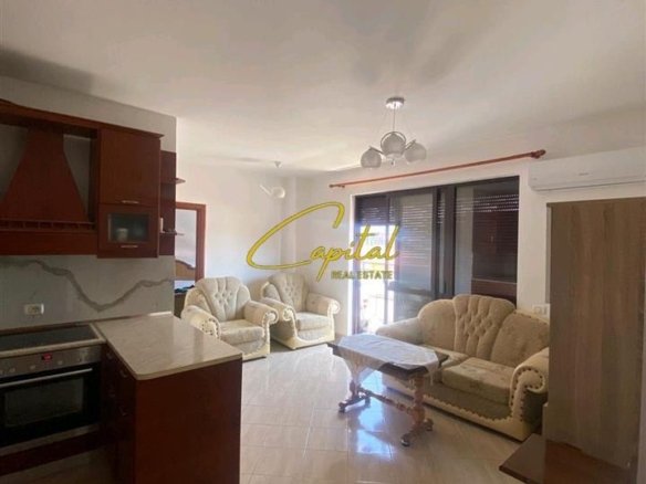 APARTAMENT ME QIRA 2+1 KINOSTUDIO 470 EURO