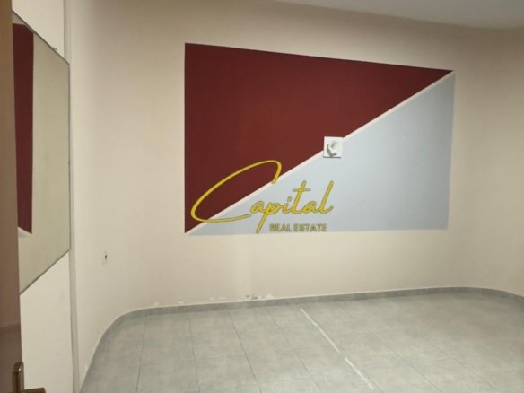 AMBIENT BIZNESI ME QIRA 120 M2 RRUGA E DURRESIT 950 EURO