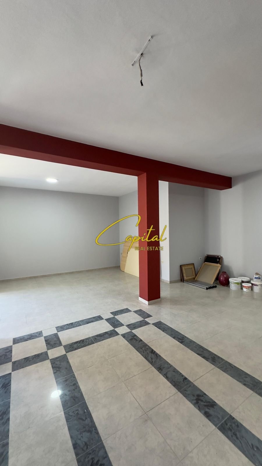 AMBIENT BIZNESI ME QIRA 120 M2 RRUGA E DURRESIT 950 EURO