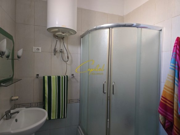 APARTAMENT ME QIRA 2+1 RRUGA SIRI KODRA 650 EURO