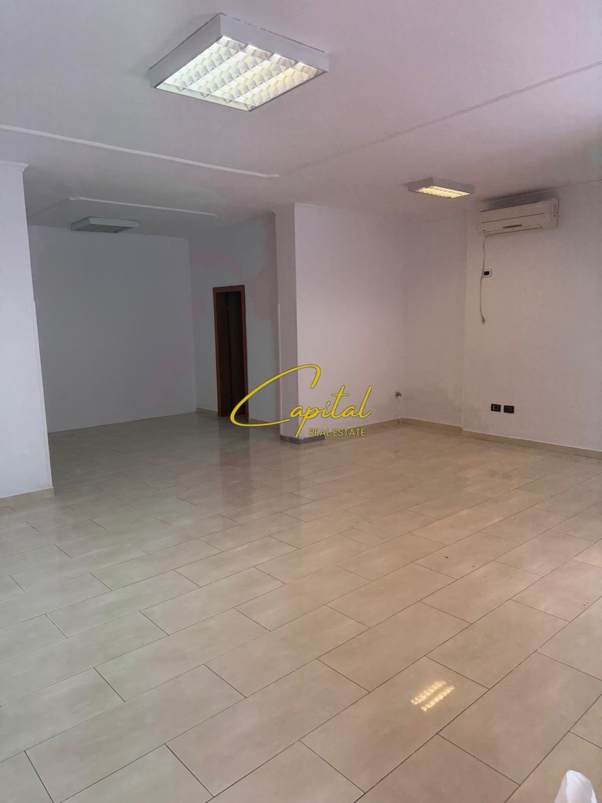 DYQAN ME QIRA 60 M2 SHESHI WILLSON 600 EURO