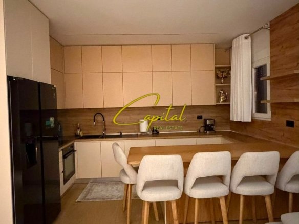 APARTAMENT ME QIRA 1+1 RRUGA E DIBRES 65.000 LEKE