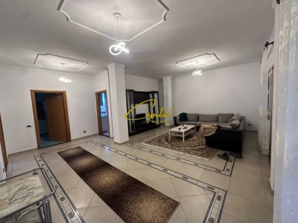 APARTAMENT ME QIRA 2+1 KINOSTUDIO 40.000 LEKE