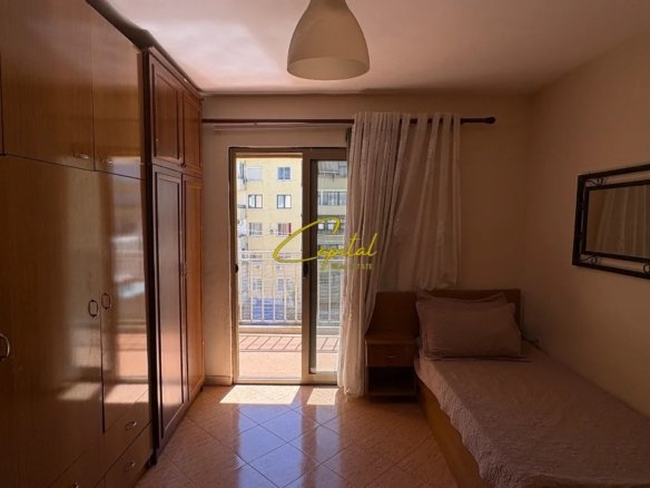 APARTAMENT ME QIRA 2+1 SHKOLLA E BALETIT 55.000 LEKE